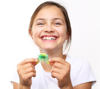 Orthodontic appliances and braces | LAUREL DENTAL